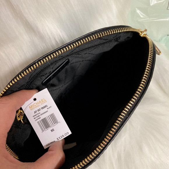 MK MEDIUM DOME CROSSBODY - Picture 6 of 7